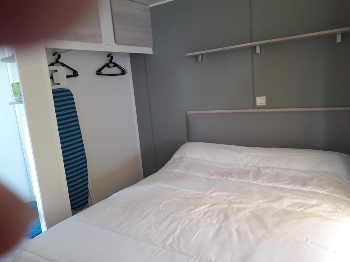 Mobil Home Neuf 2 Chambres 6 Personnes Saint Aygulf Plage Fréjus Exterior foto
